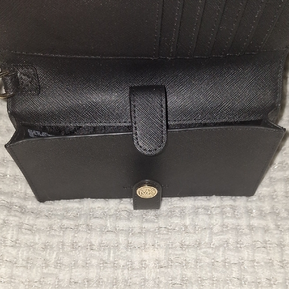 SOLD - Picture 4 of 7